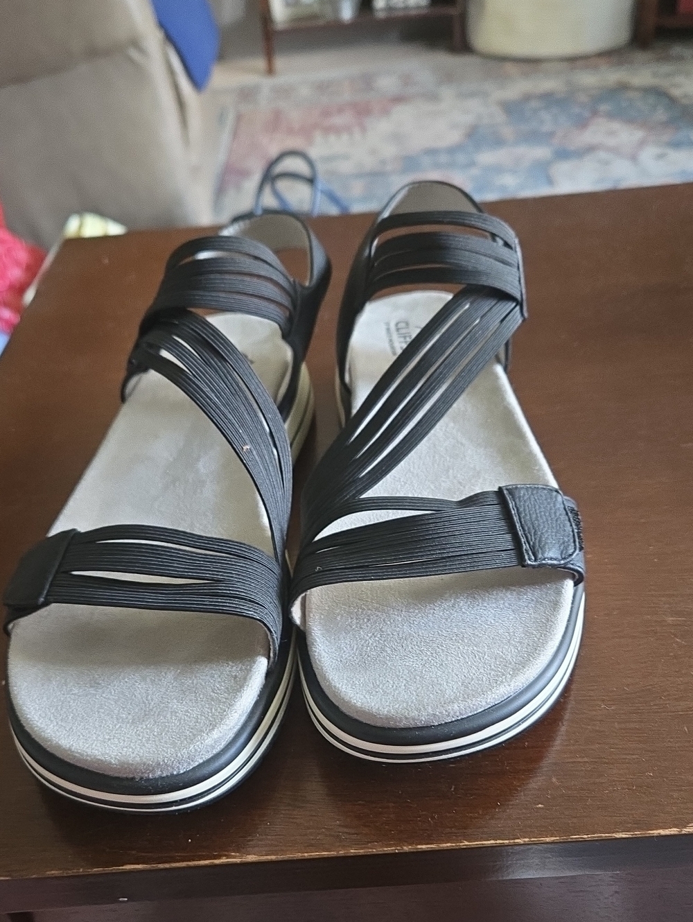 White Mountain Black Multi-Strap Elastic Sandals